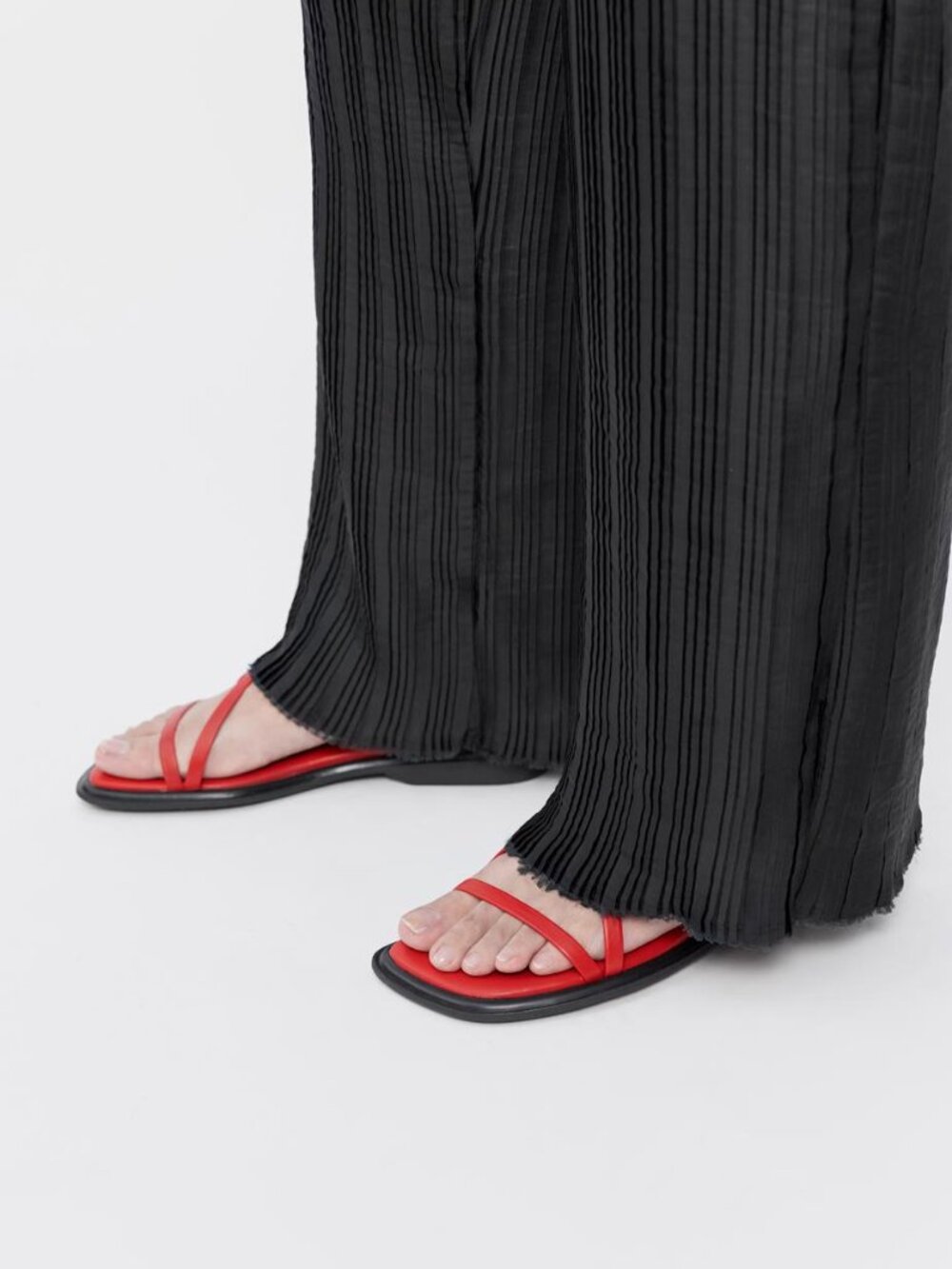 Vagabond Red Izzy Sandal Size EU 40